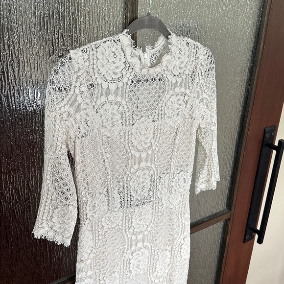 Alexis natural white lace dress size Large. - Picture 9 of 17